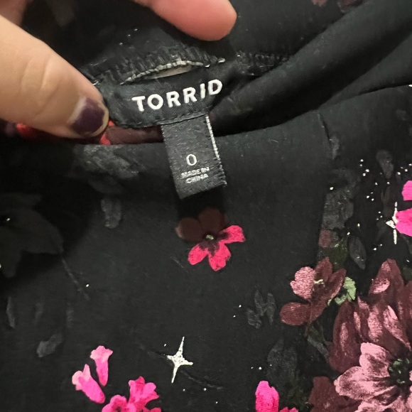 Black Floral Premium Ponte Lace Midi Skirt. Never worn. - Picture 6 of 7